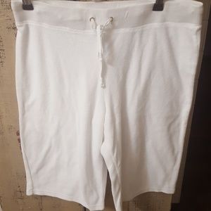 Style and Co. Sport capri pants size M